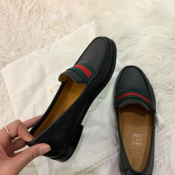 Gucci Loafers - Picture 1 of 4